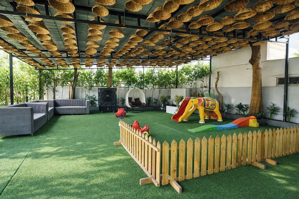 FabHotel Rama