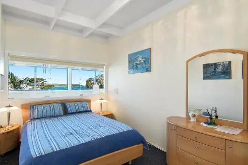 Black Dolphin Beach Penthouse