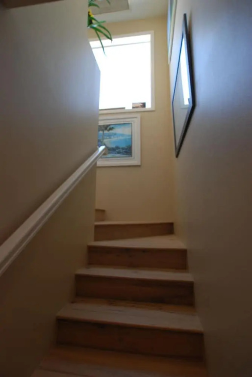 33rd St 68149 by RedAwning