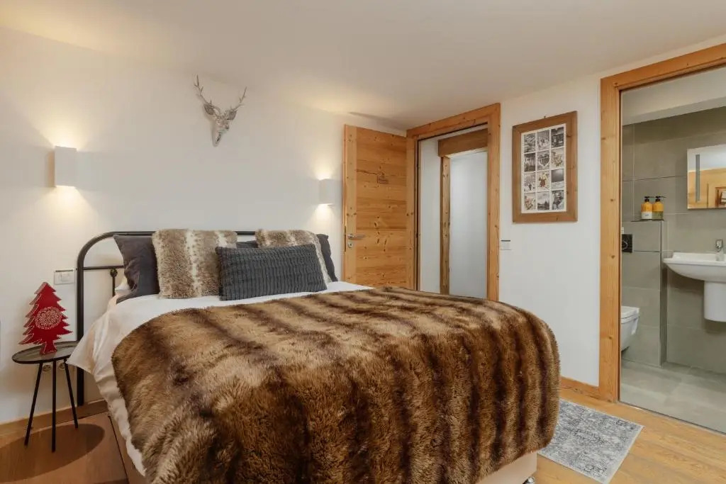 Chalet Vogue