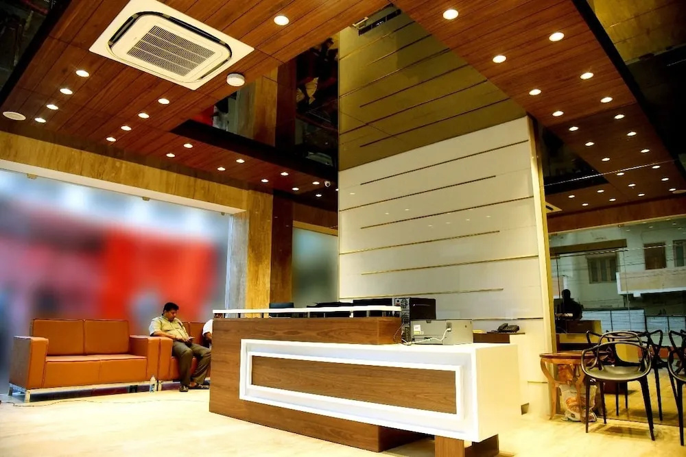 Vybrant Hotels