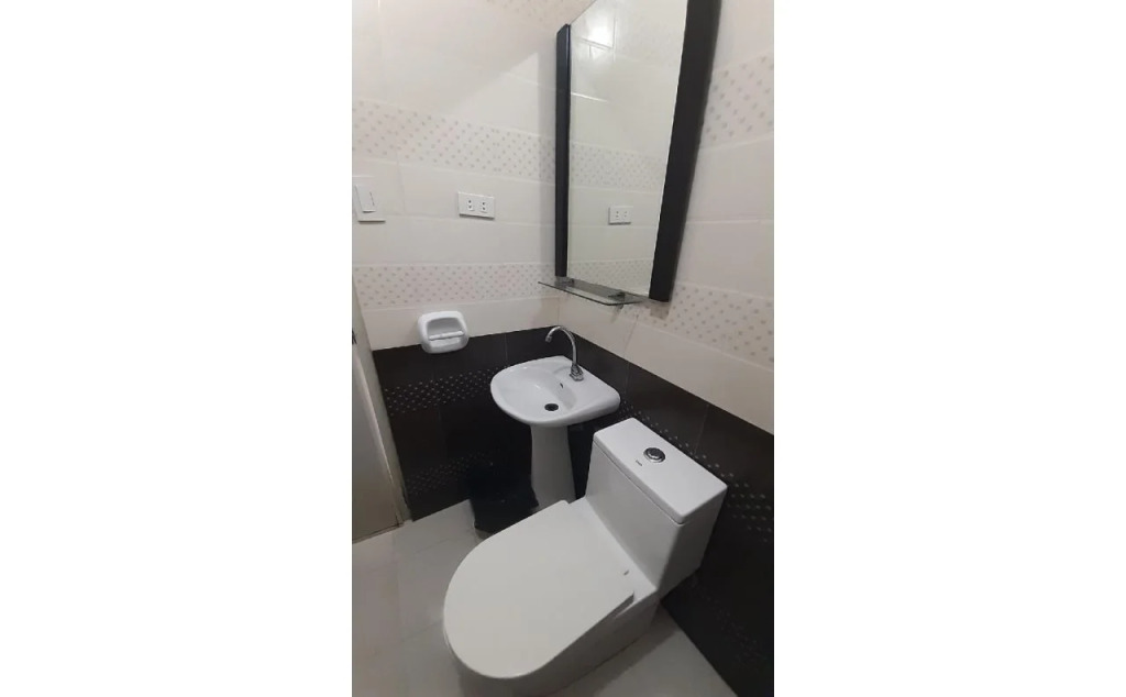 Adelaida Pensionne Hotel