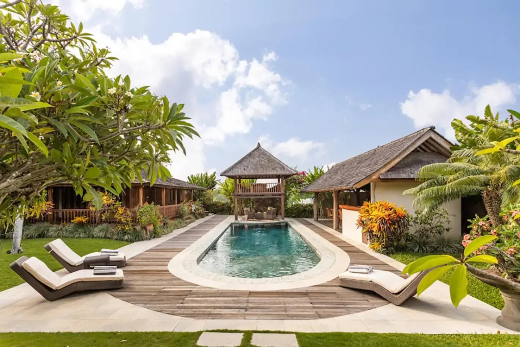 Villa Lina by BaliSuperHost