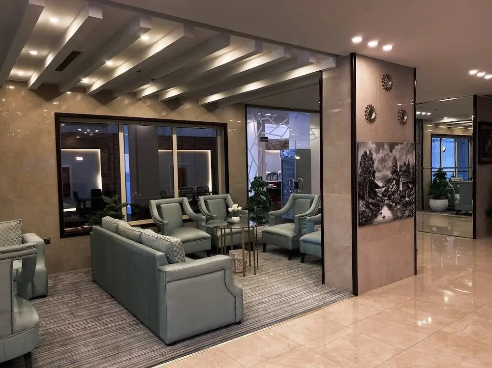 Landmark Hotel - Sari
