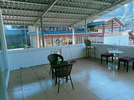 Shuiyue Shangshe Homestay (Yangshuo West Street Branch)