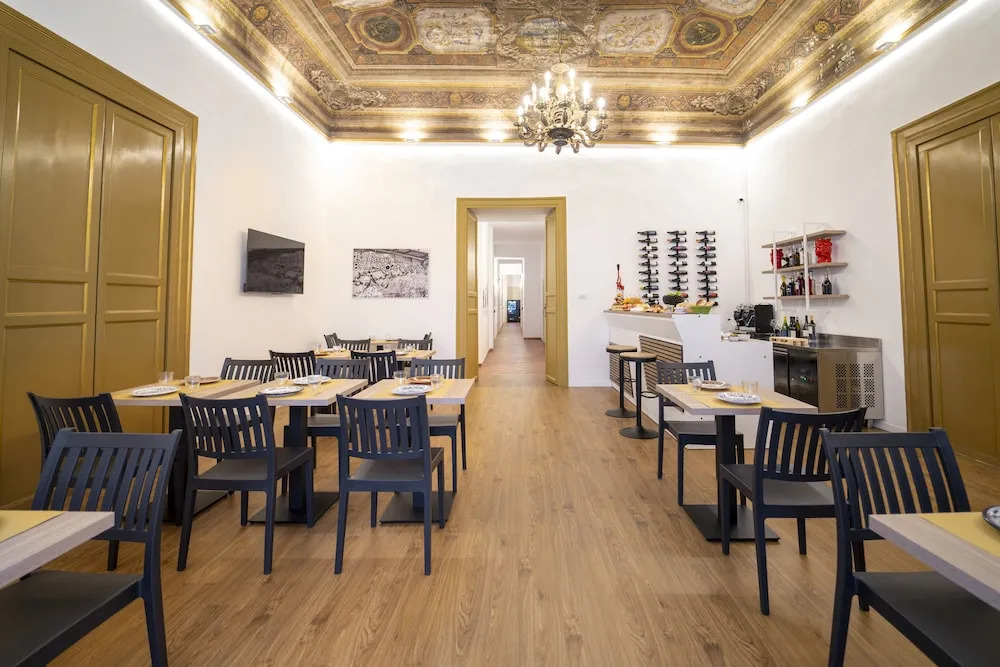Ballarò Hotel