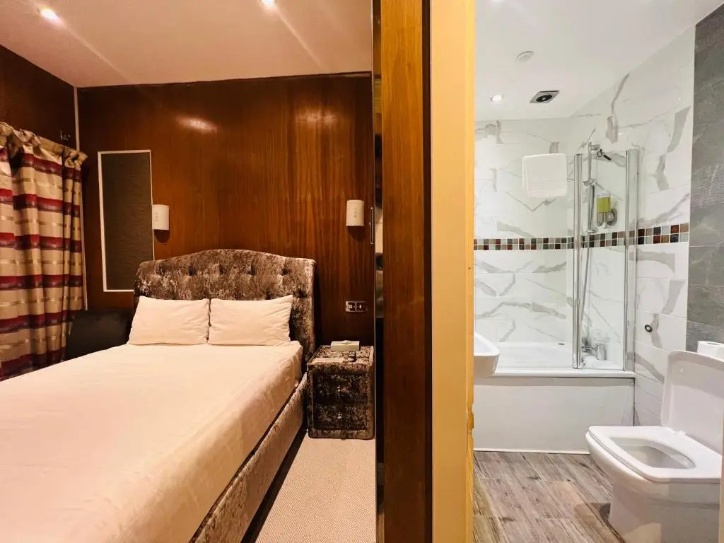 Cheshire Hotel Central London