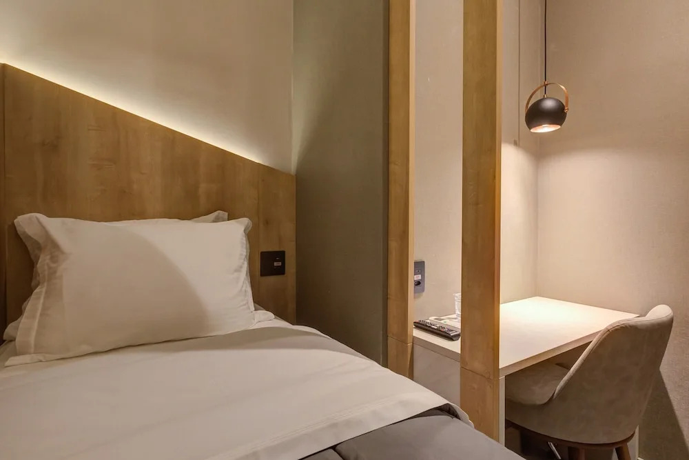 Fast Sleep Suites by Slaviero Hotéis dentro do Aeroporto Guarulhos Terminal 2, desembarque Oeste
