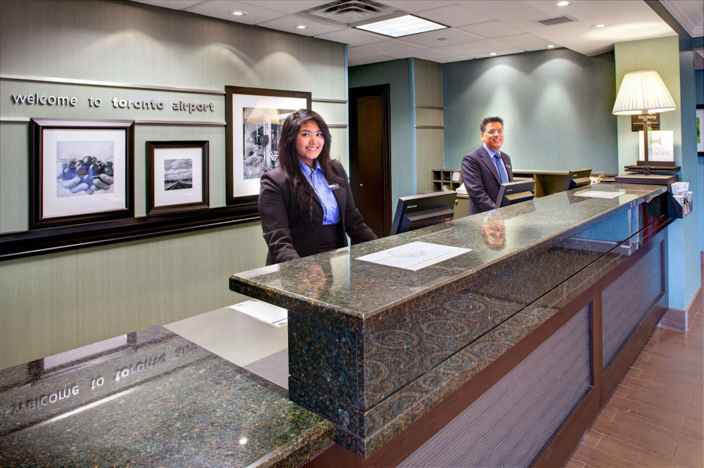 Hampton Inn & Suites by Hilton Toronto Airport
