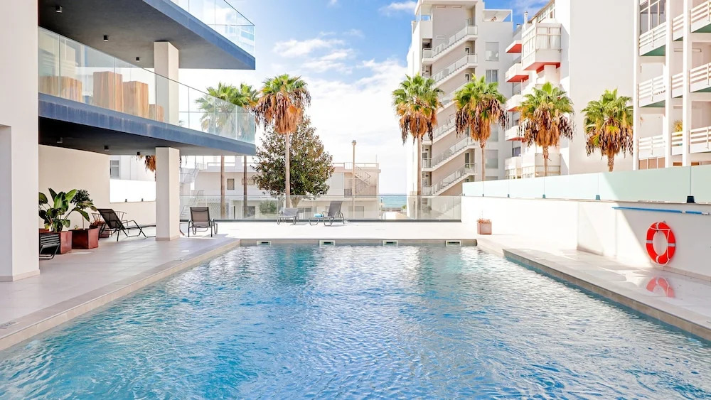 SKY Beach Apartment in Quarteira