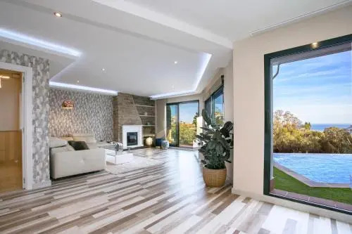 N&A Benalmádena Stunning 2bdr Villa with Sea Views