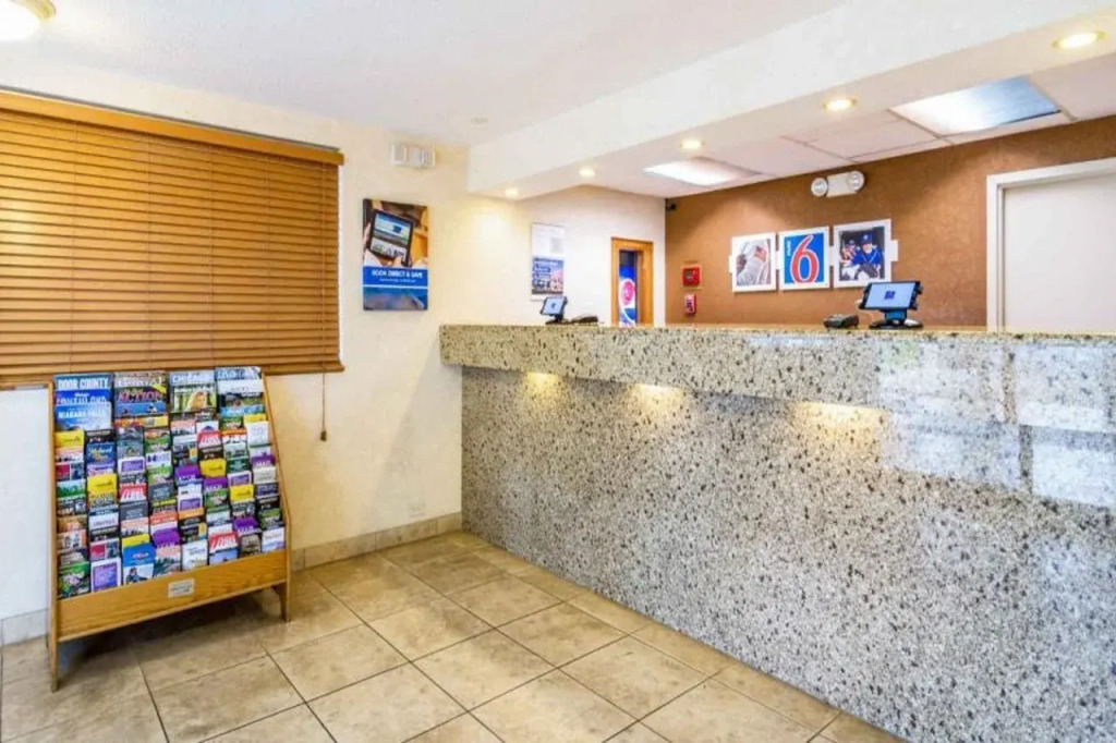 Motel 6-Alsip, IL