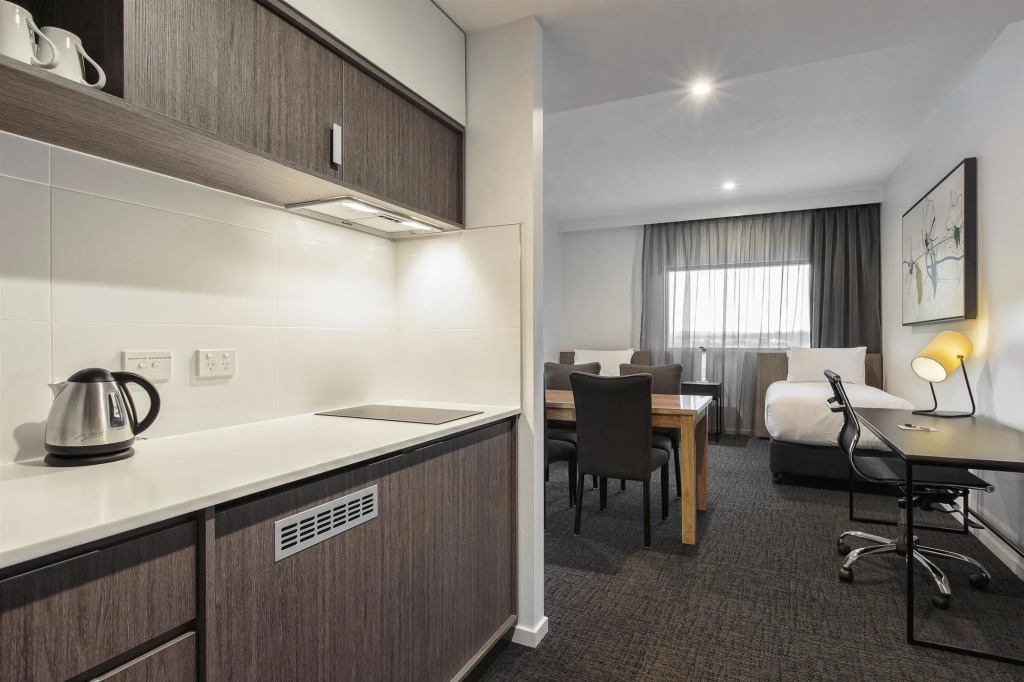 Mercure Sunshine Coast Kawana Waters