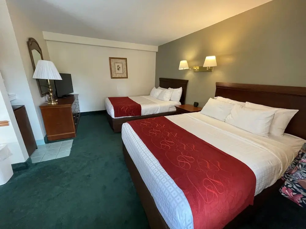 Motel 6 Lake George, NY Adirondacks