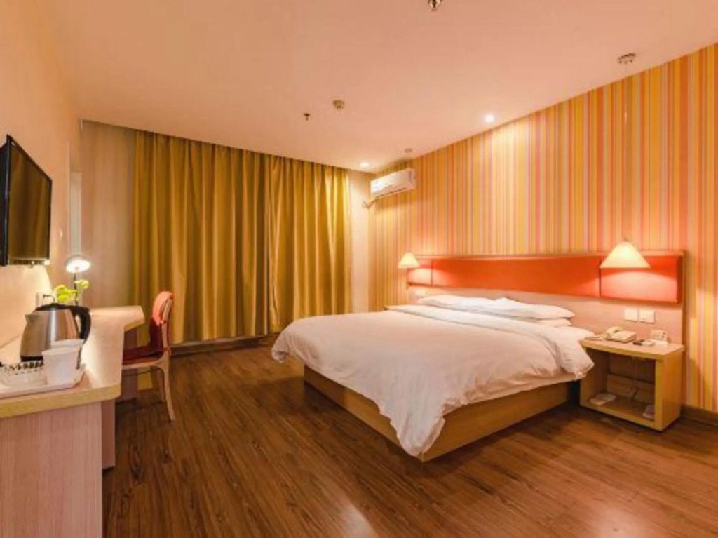 Home Inn (Kaifeng Longting East Xincao Road)