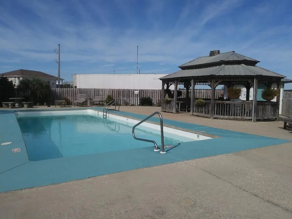Beachwalk #4 2 Bedrooms 2 Bathrooms Townhouse