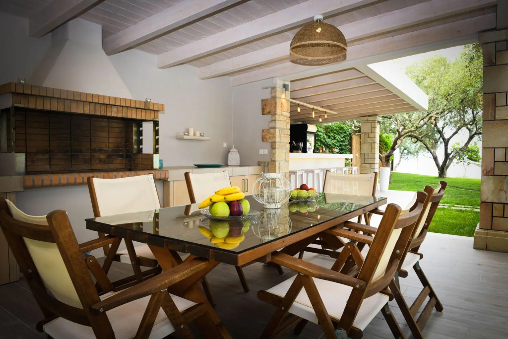 Artina Luxury Villa