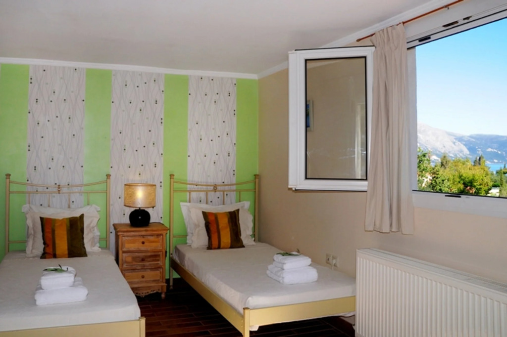 Villa St Nicholas House With Private Heated Pool