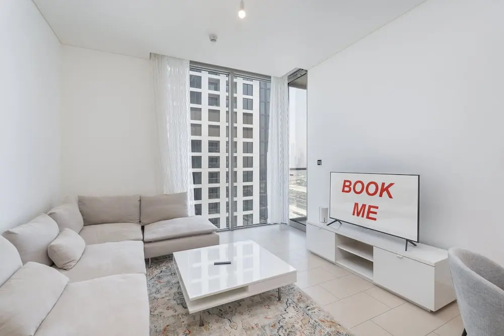 Chic 2 bed Apartment in Sobha Creek Vistas