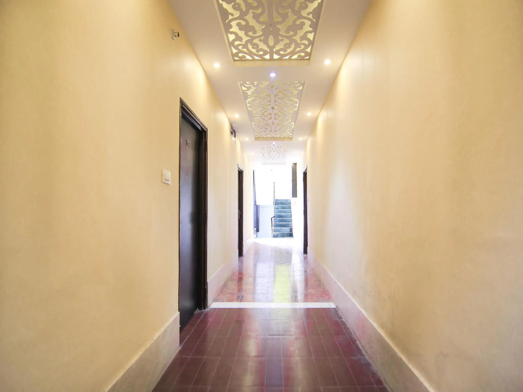 OYO 13652 Hotel Rajput