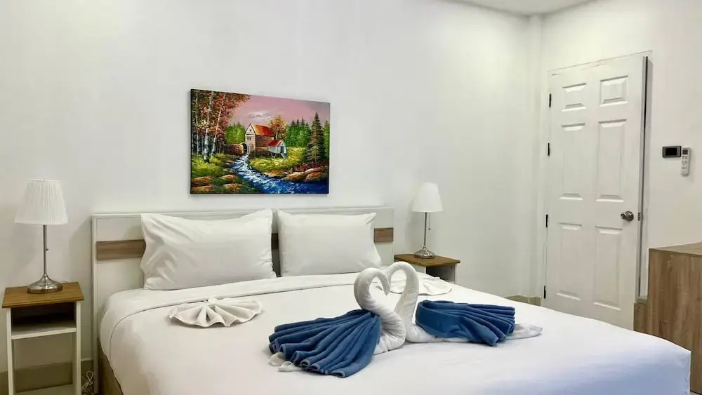Valley 40 - 2 bdr Private Villa Near Phuket Town