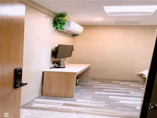 Huihe Hotel (Shanghai Wusongkou International Cruise Port Branch)