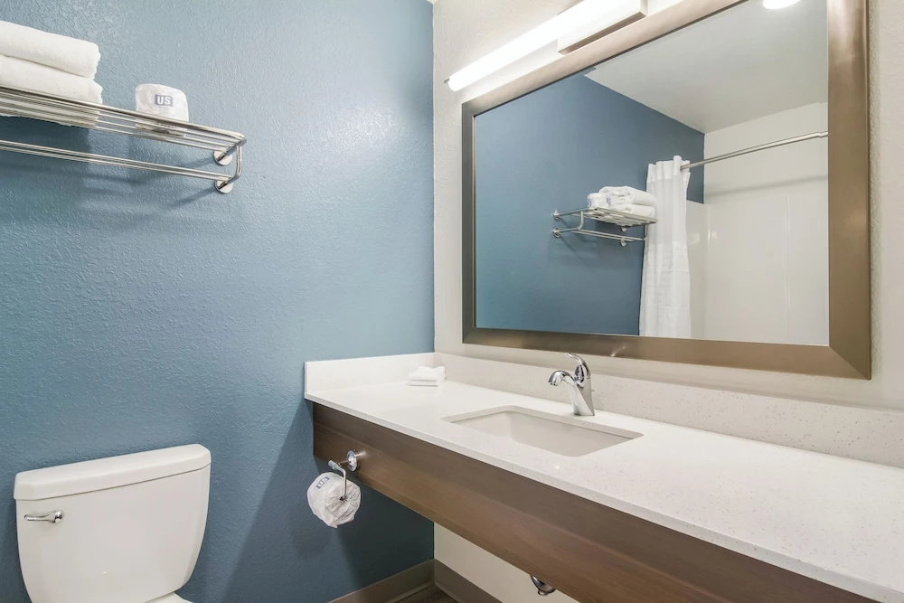 WoodSpring Suites East Lansing - University Area