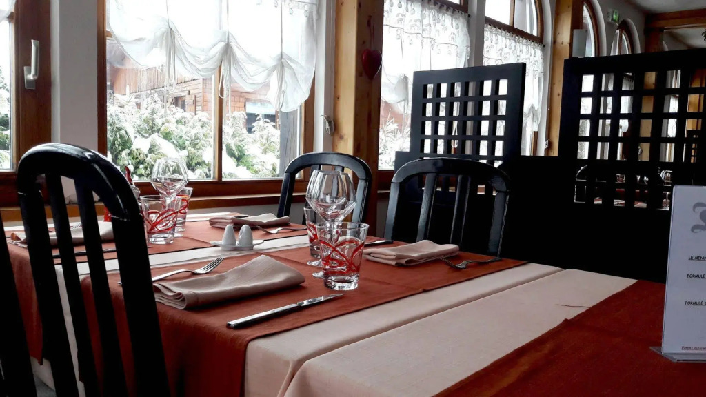 Logis Hôtel Restaurant Robichon
