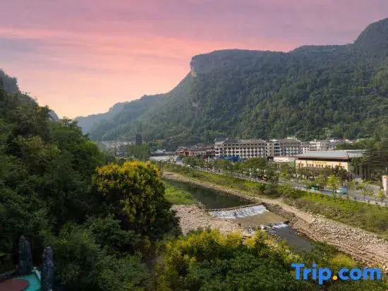 Отель Zhangjiajie Qishi Li Cave Homestay