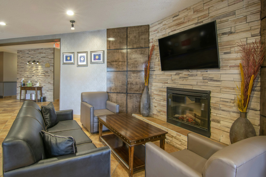 Devonian Hotel and Suites