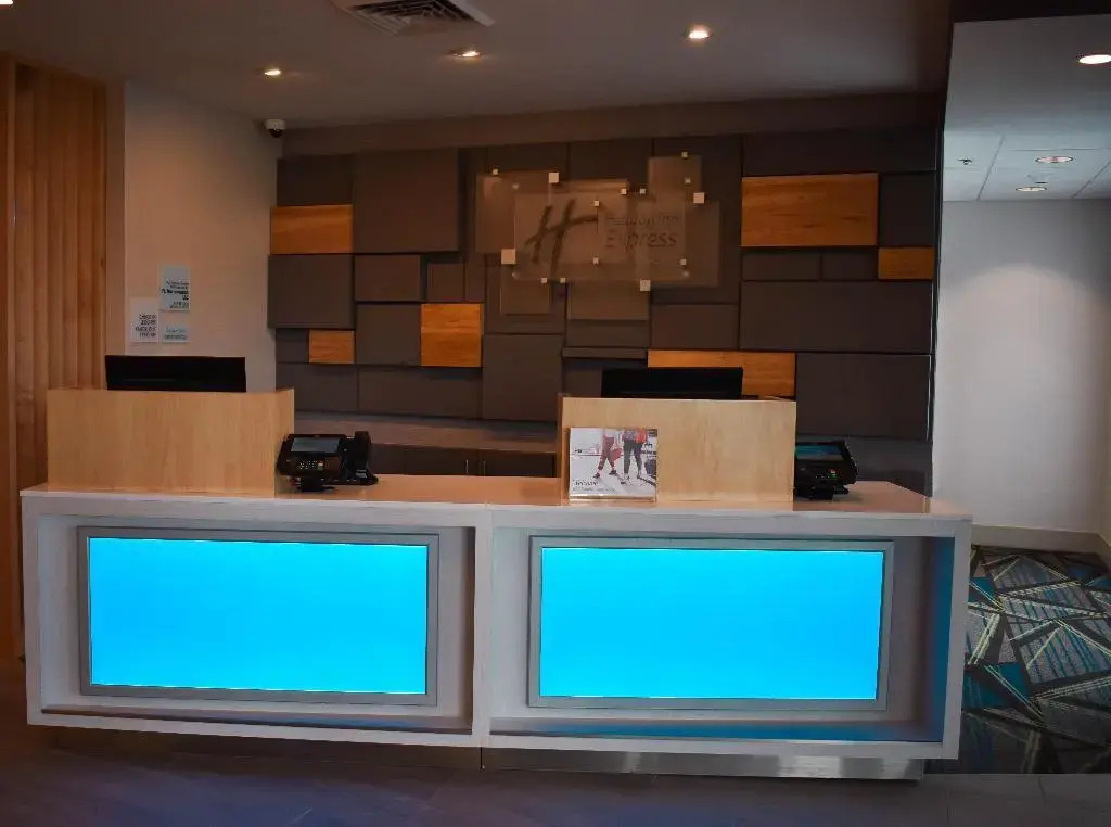 Holiday Inn Express & Suites Sanford - Lake Mary by IHG