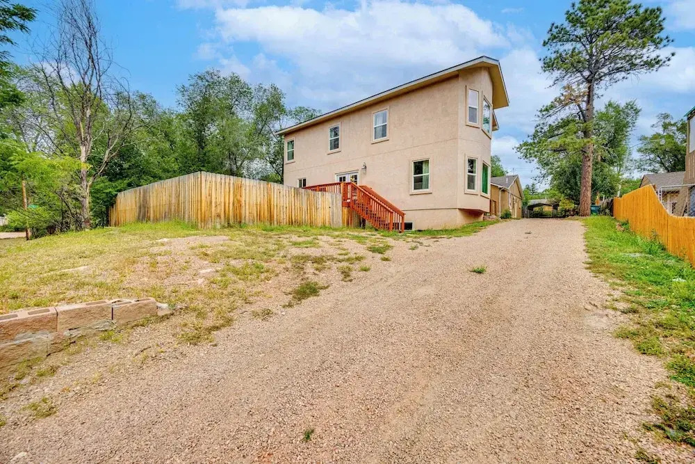 2 Mi to Dtwn Colorado Springs: Home w/ Large Yard!