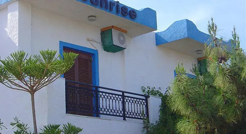 Sunrise Apartments