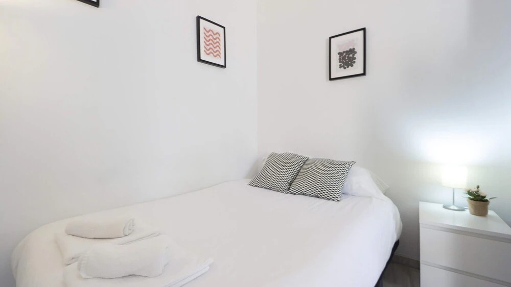 RentalSevilla Estudio con terraza junto a la Alameda