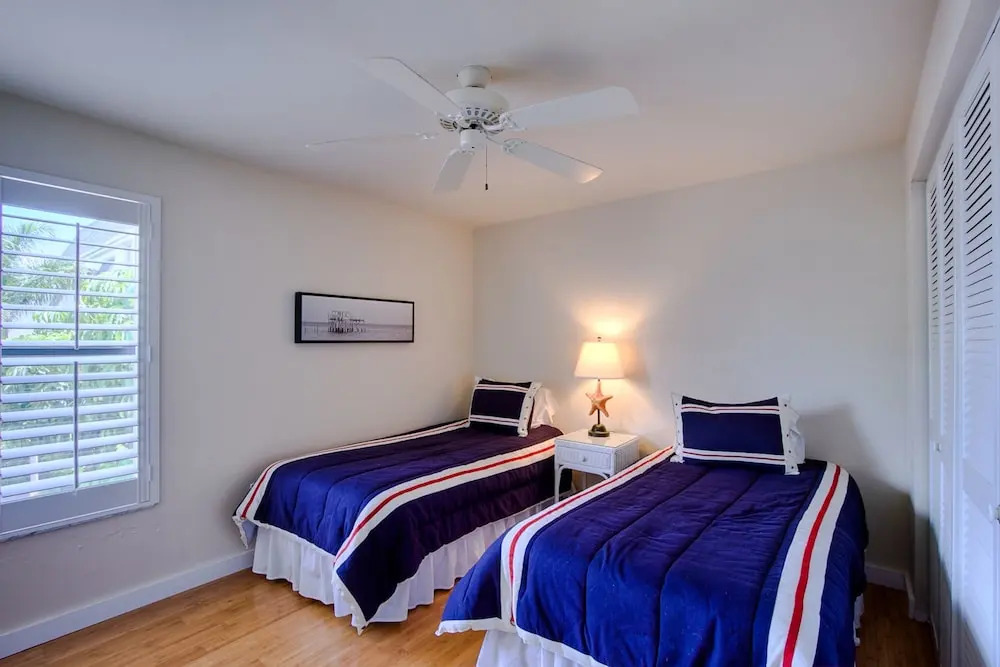 Mariner Point 232