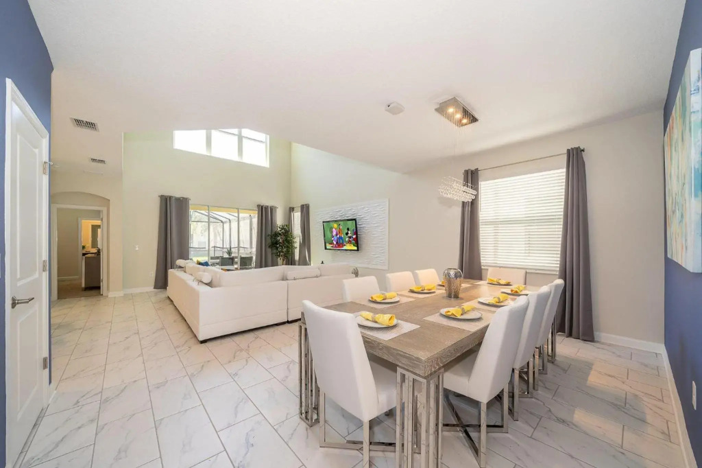 RP2769 Storey Lake Condo 5 Bed 5 Bath Private Pool & Free Waterpark