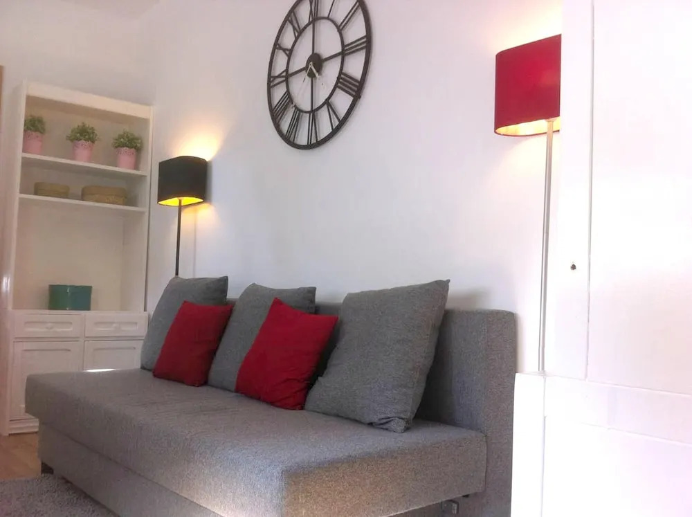 Apartment with 2 Bedrooms in Porto, with Wifi