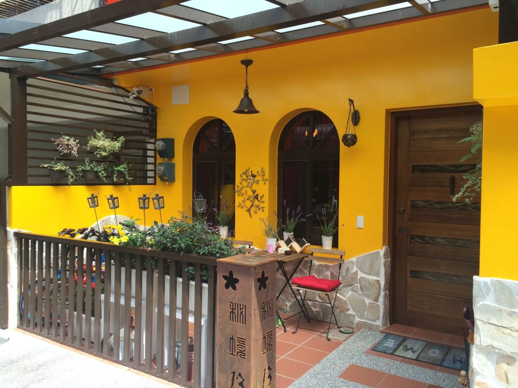 Mystery 13 B&B