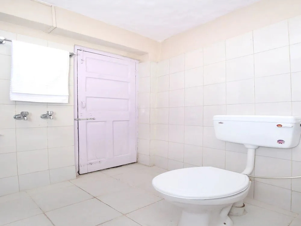 OYO 10405 Home 1BHK The Mall Shimla