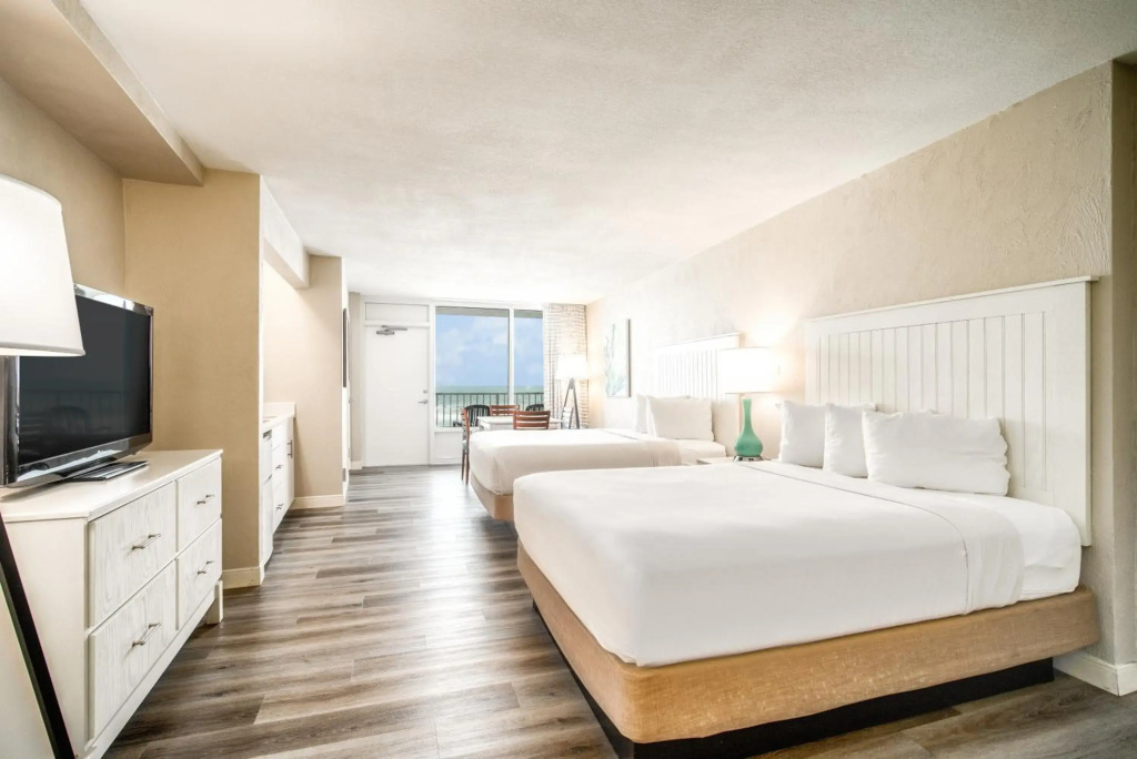 Perrys Ocean-Edge Resort