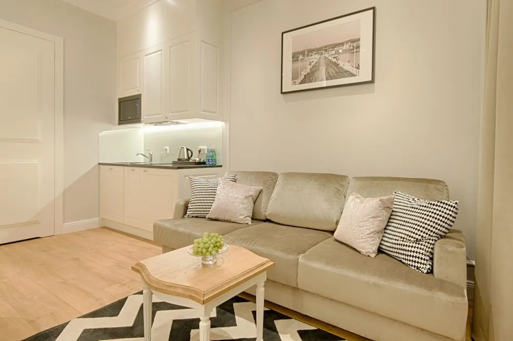 Molo Residence