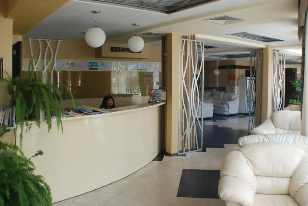Lotos Hotel