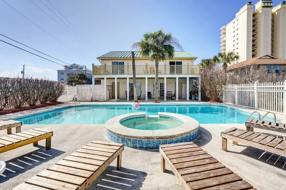 Private Pool & Hot Tub at Panama City Home