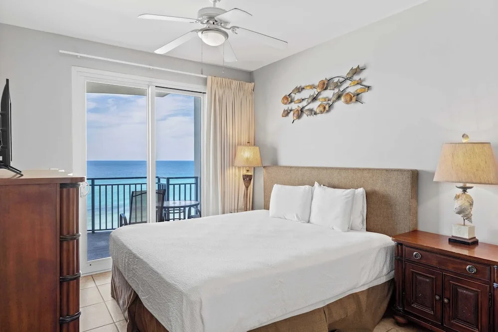 Sterling Breeze #604 Beachfront Condo w/ Balcony, Pool, Hot Tub & Pier Park