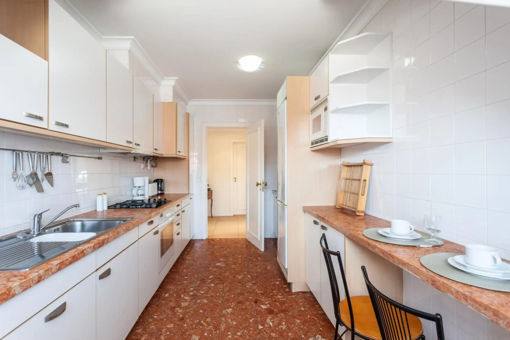 FLH Chic Chiado Exotic Spacious Residence