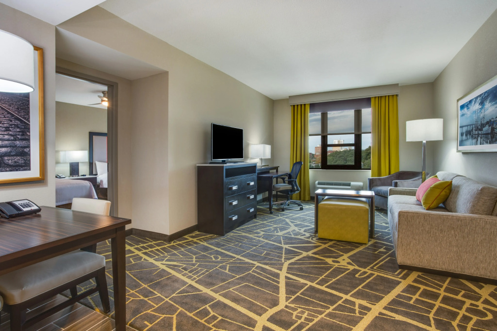 Homewood Suites Savannah Historic District/Riverfront