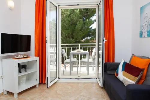Apartments Villa Adria Bol