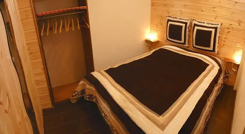 Residence Hameau de Clotaire Alpe dHuez - by EMERALD STAY