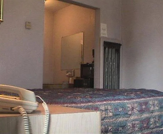 Colt Motel