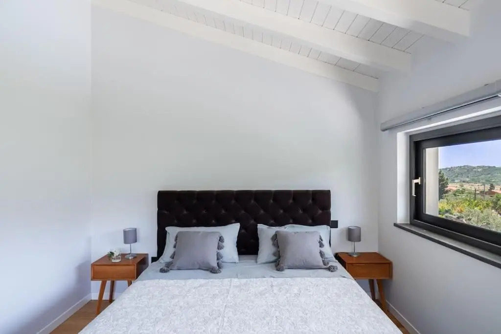 3 Bedroom Modern Villa, Pool, Savoca, East Sicily